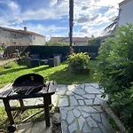 Maison L'or Du Temps, Les Glycines Nyaraló Le Pont Leger