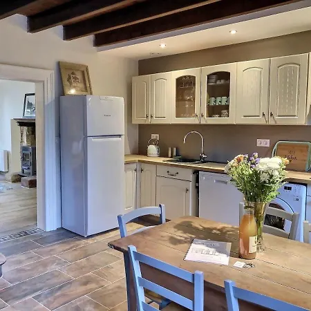 Maison L'or Du Temps, Les Glycines * Le Pont Leger