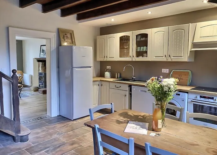 Maison L'or Du Temps, Les Glycines * Le Pont Leger